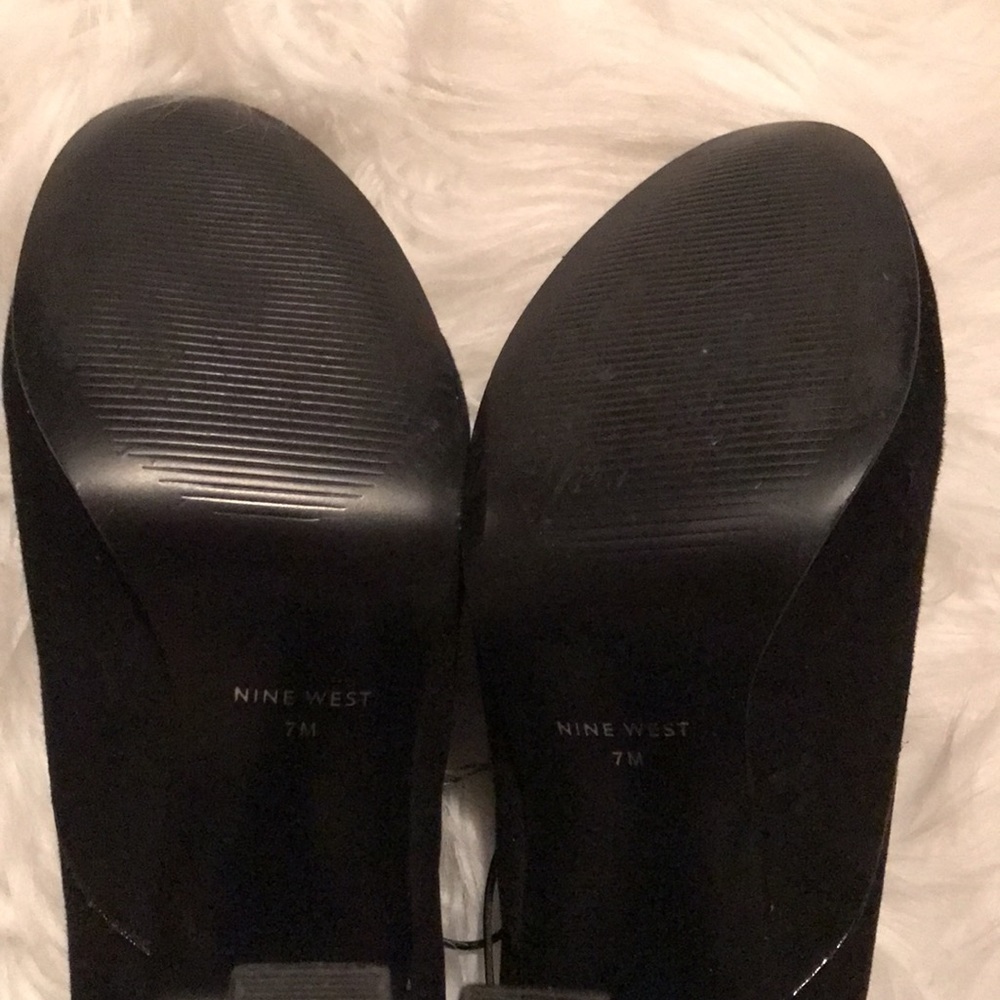 Black suede shoe bootie - Picture 7 of 7